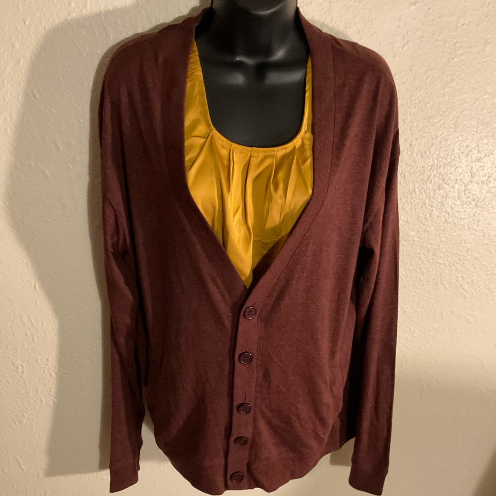 NWT BDG RUSTIC RED CARDIGAN BRAND NEW SIZE M